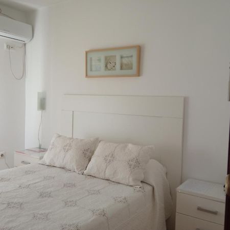 Habitaciones Individuales En Apartamento Compartido Σεβίλλη Εξωτερικό φωτογραφία