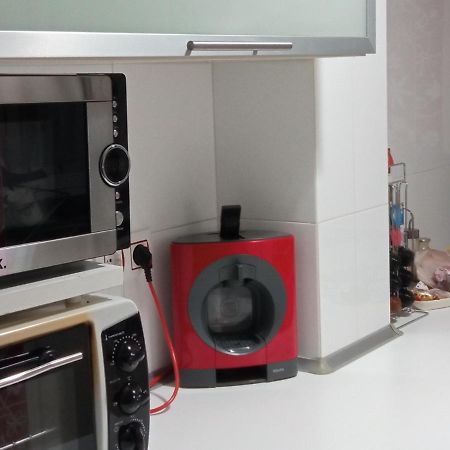 Habitaciones Individuales En Apartamento Compartido Σεβίλλη Εξωτερικό φωτογραφία