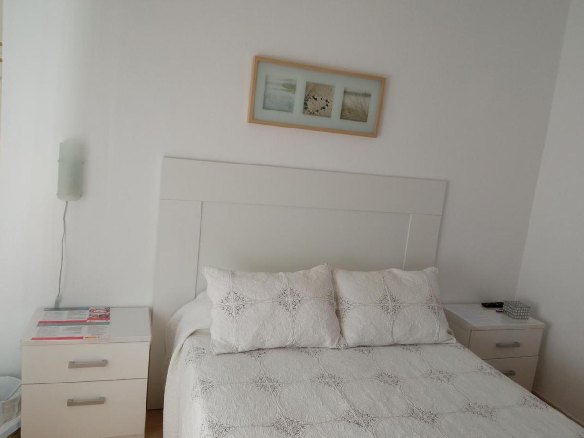 Habitaciones Individuales En Apartamento Compartido Σεβίλλη Εξωτερικό φωτογραφία